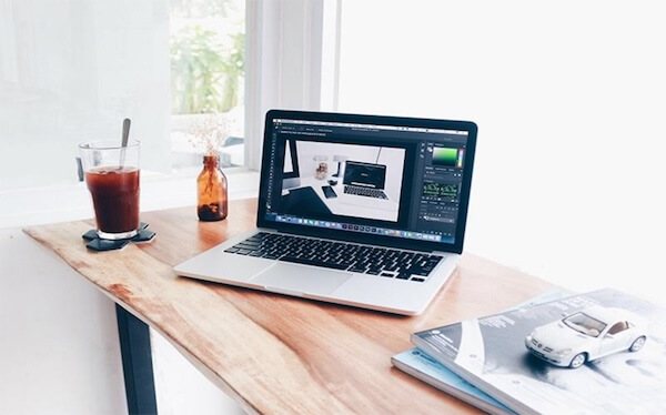 mua Laptop cũ hay mới