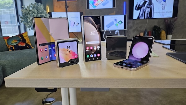 Dòng Điện thoại Gập Z Series One UI 8.5