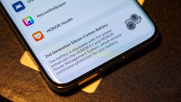 Vì sao Pin Silicon-Carbon là Tương lai của Smartphone