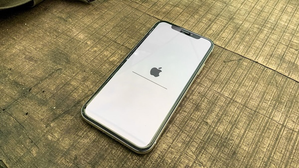 lỗi iPhone bị treo táo sửa thế nào