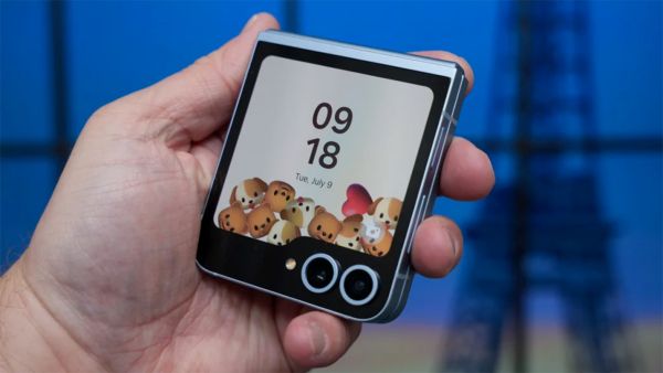 Cấu hình Samsung Galaxy Z Flip 8 5G về màn hình