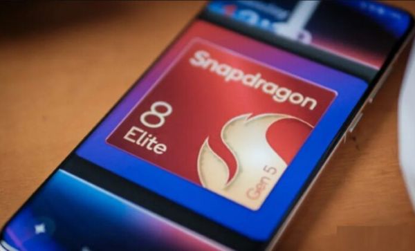 Galaxy AI thế hệ mới và hiệu năng từ Chip Snapdragon Gen 5