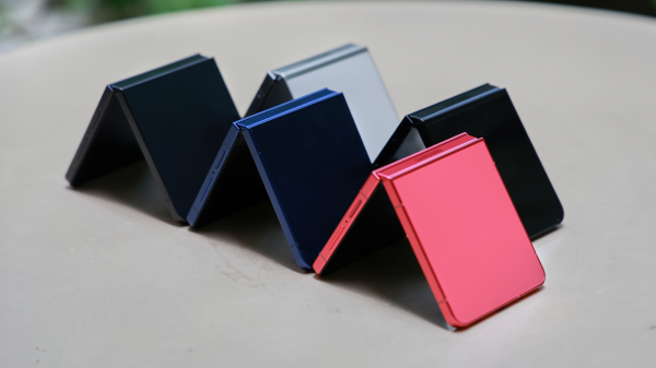 Samsung ứng dụng công nghệ pin xếp chồng cho Z Flip 8