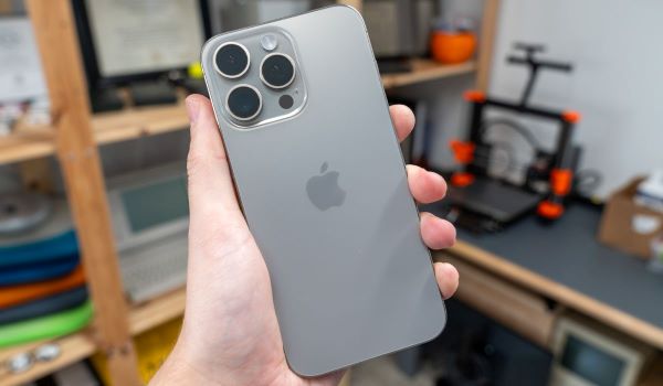 iPhone 15 Pro Max cũ ở thời điểm hiện tại là lựa chọn cực kỳ thông minh