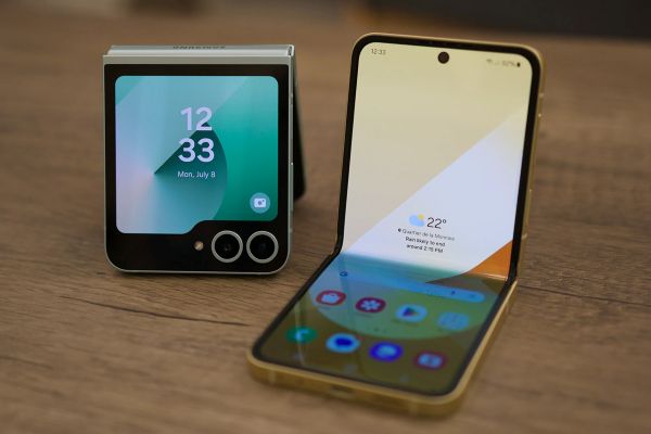 sở hữu chiếc Samsung Z Flip 8