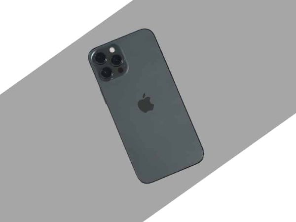 Điểm cộng lớn nhất khi đầu tư vào iPhone 12 Pro Max cũ chính là sự hỗ trợ tận tình từ Apple
