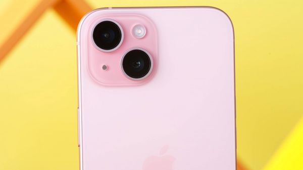 Khả năng Zoom 2x Ống kính ẩn trên dòng tiêu chuẩn ip15