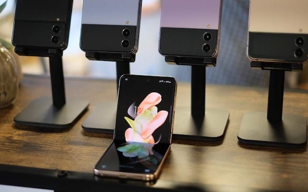 Co-che-truot-Dynamic-Flex-samsung-gap