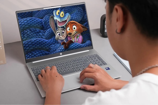 HP Omnibook 5 AI – Lựa chọn thời thượng cho sinh viên thích sự phá cách