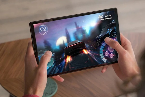 Phiên bản Ultra Tấm nền OLED 165Hz và độ phân giải 2.3K nét căng
